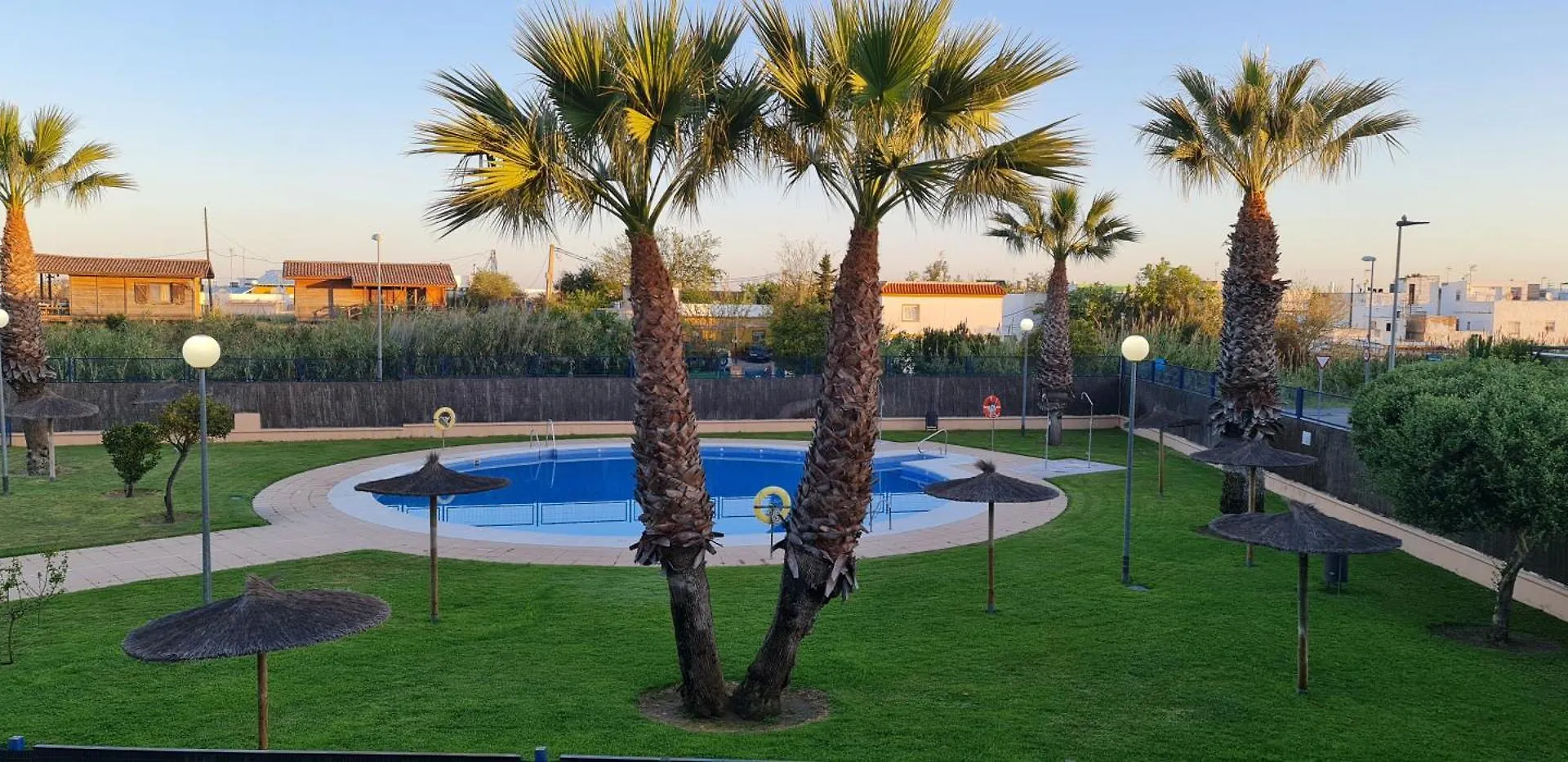 Aires De Donana. Piscina Y Playa. Parking Gratis. Apartment Sanlucar de Barrameda